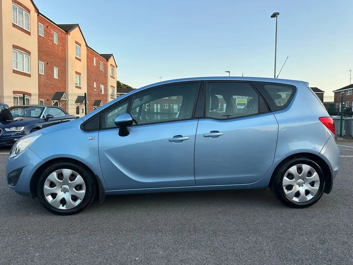 2013-vauxhall-meriva-13td-exclusiv-13cdti-95ps-ecoflex-big-4