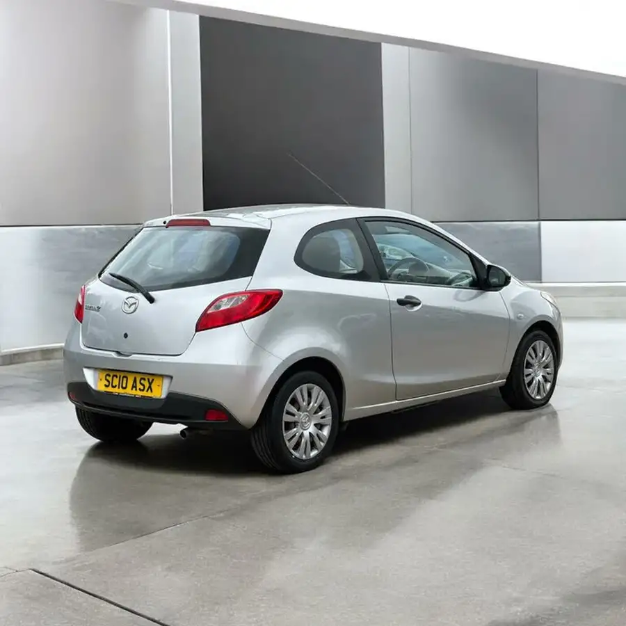 2010-mazda-mazda2-13-ts-air-con-3d-big-3
