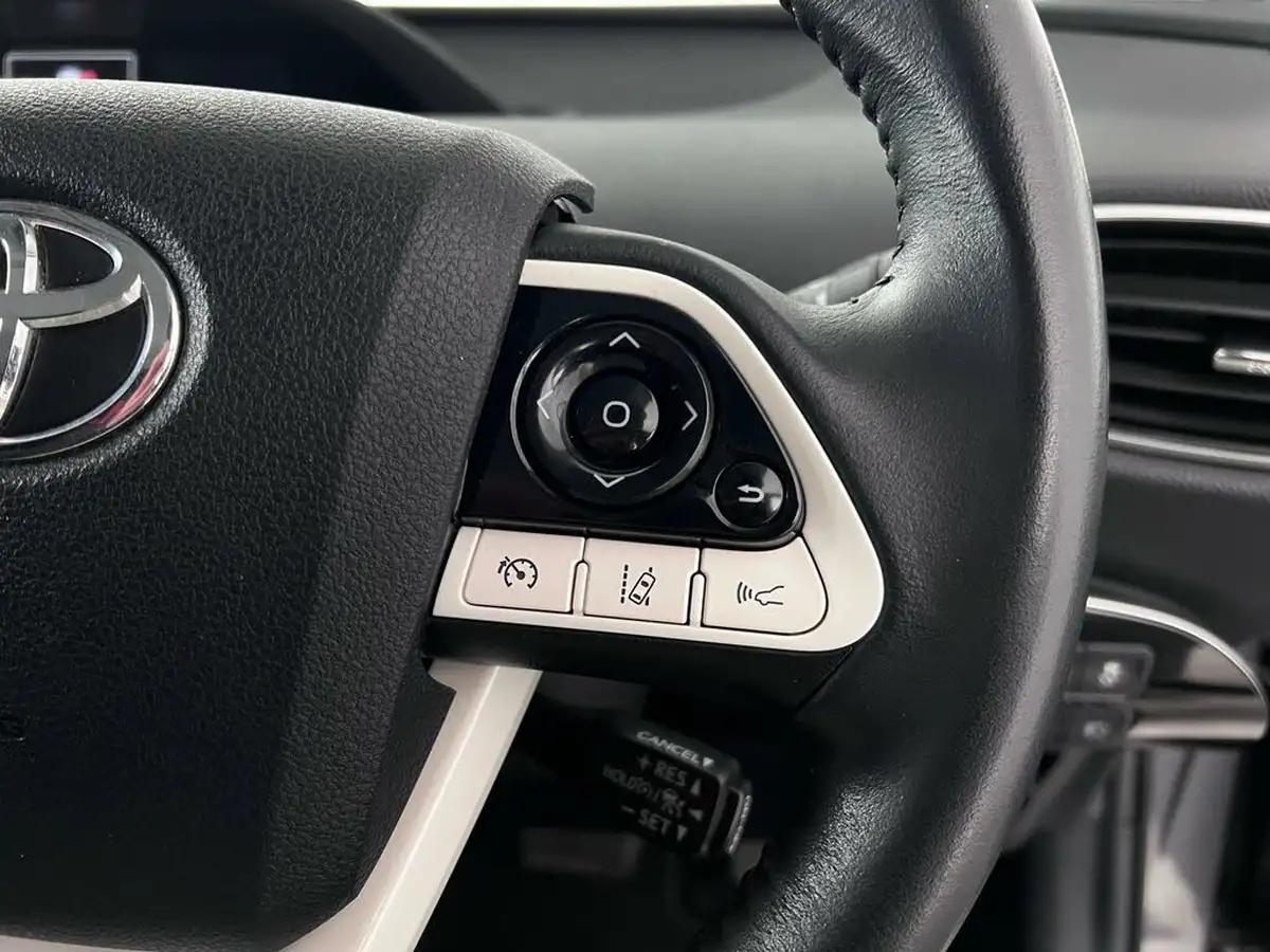 2019-toyota-prius-18-vvt-i-business-edition-plus-ss-cvt-big-26