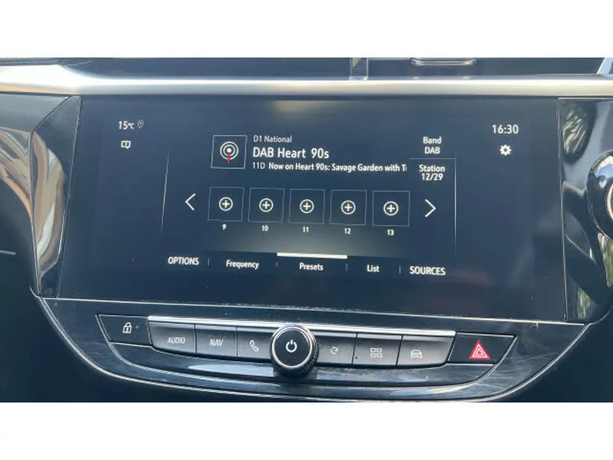 2022-vauxhall-corsa-e-elite-premium-big-11