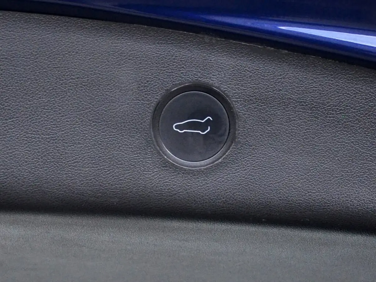 2022-tesla-model-3-e-long-range-big-50