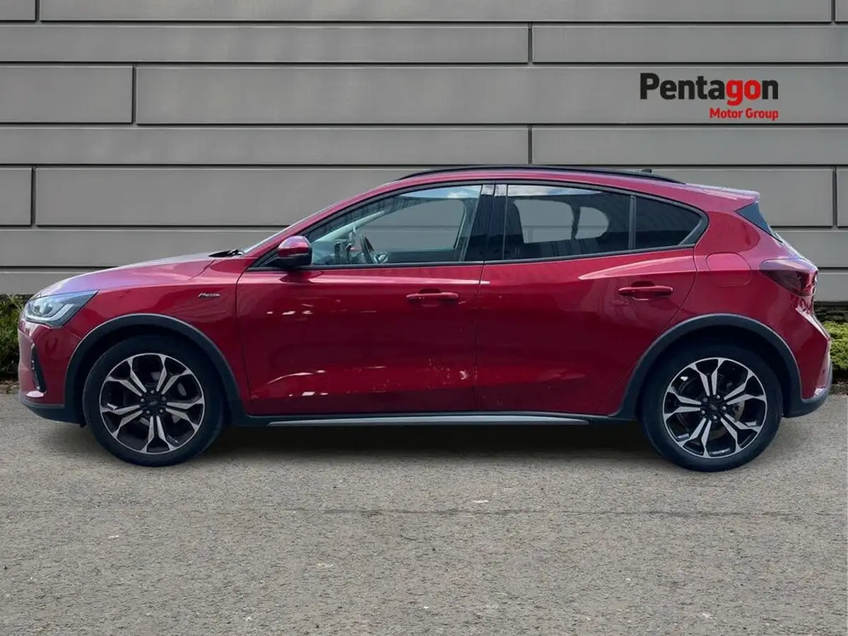 2022-ford-focus-big-14
