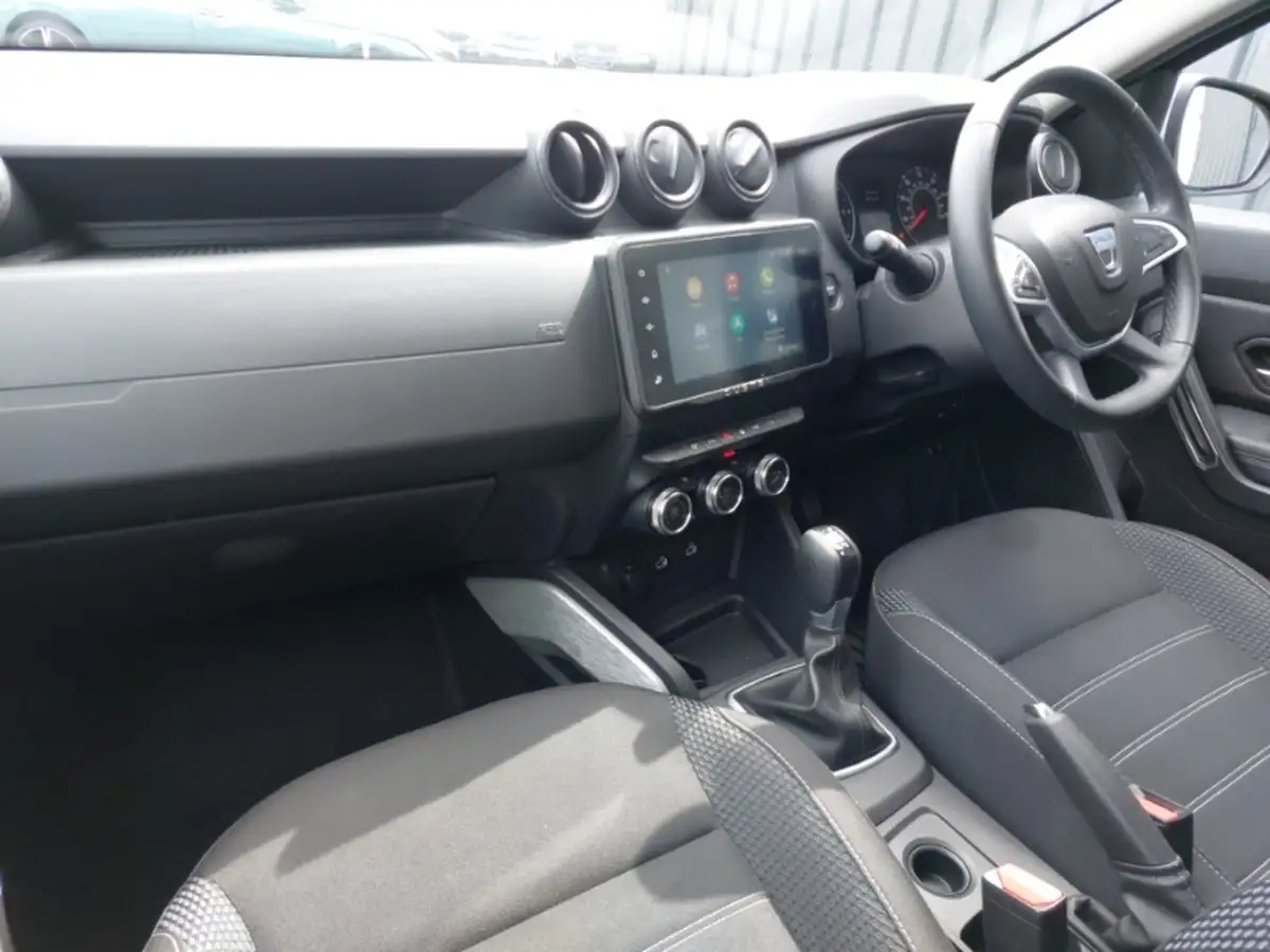 2022-dacia-duster-13-tce-prestige-150bhp-edc-big-12
