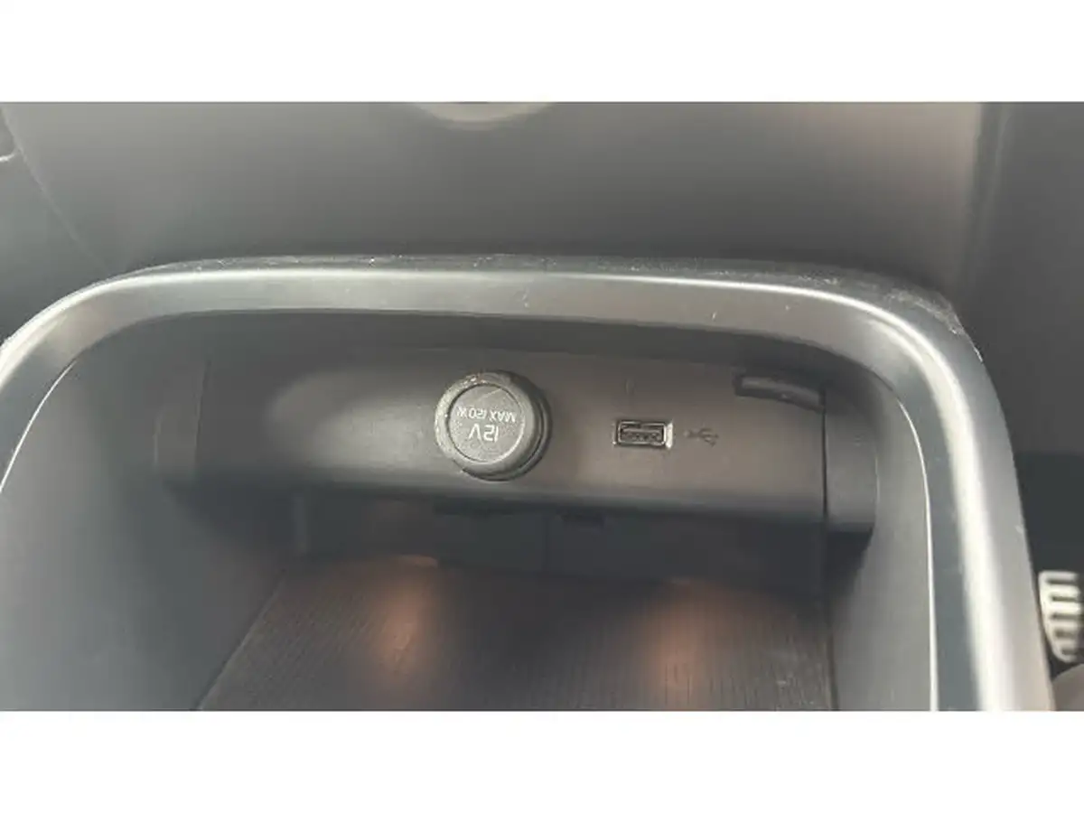 2021-volvo-xc40-15-t5-r-design-pro-258bhp-big-37