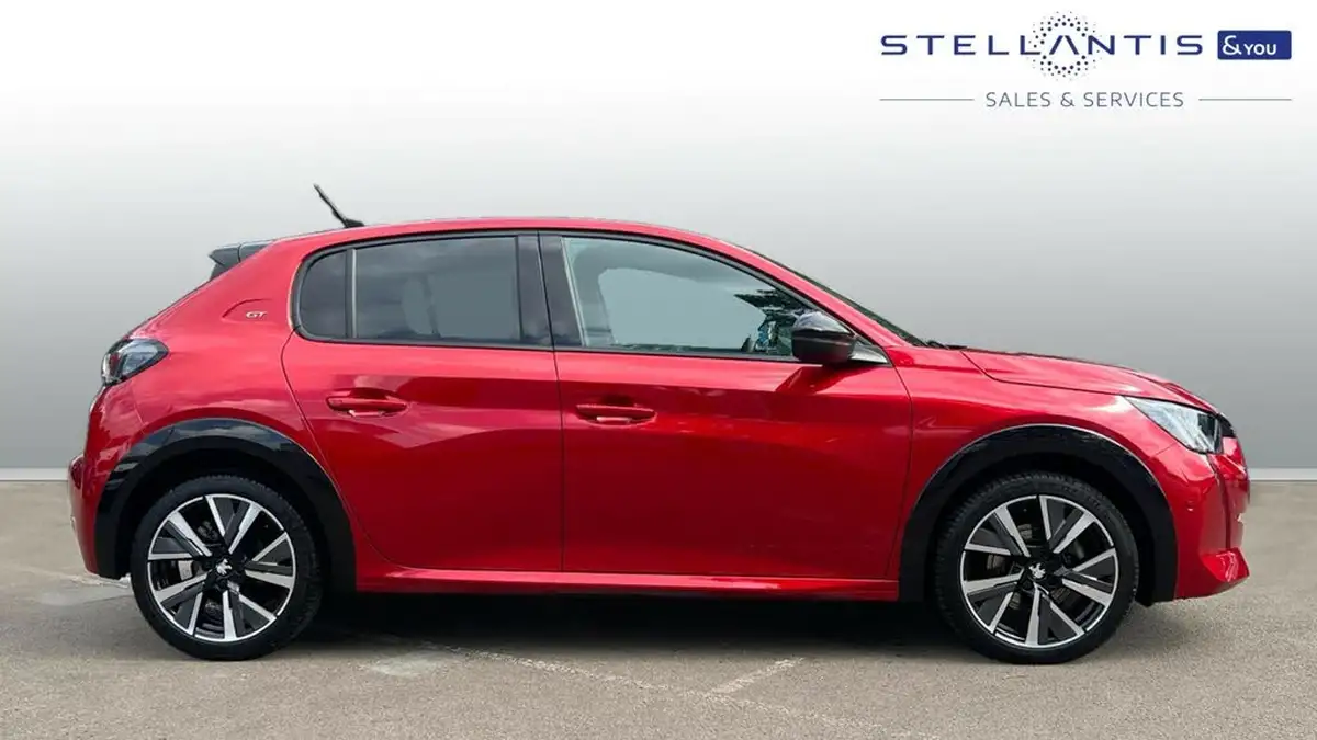 2022-peugeot-208-12-puretech-gt-100bhp-big-1