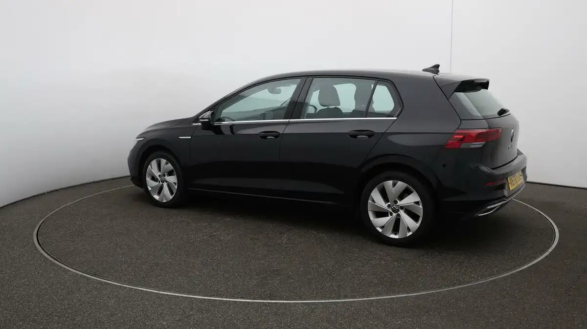 2021-volkswagen-golf-15-tsi-style-150ps-hatchback-big-35