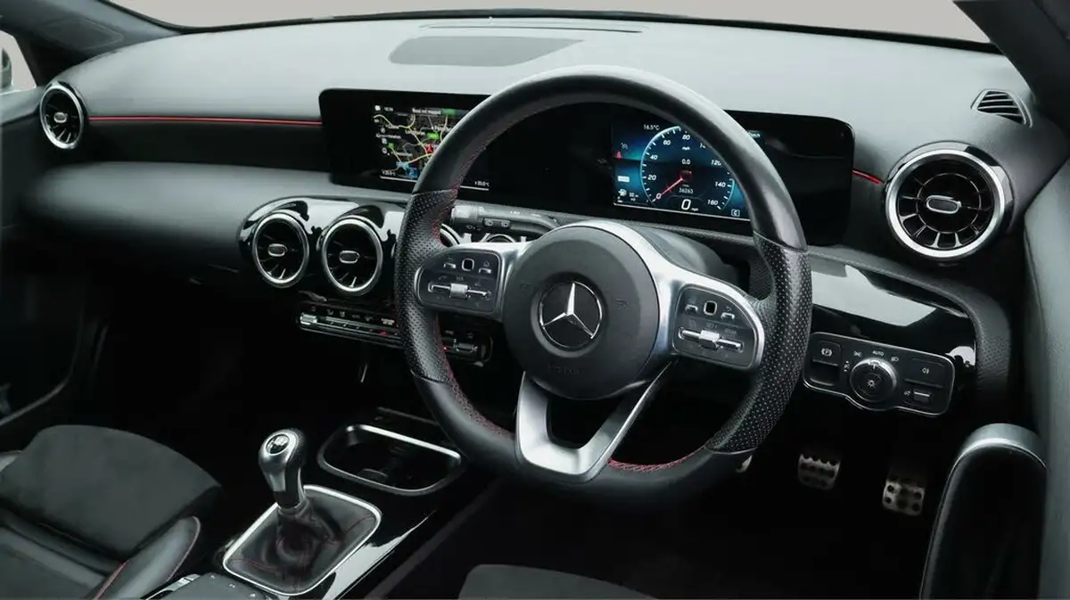 2019-mercedes-benz-a-class-13-a180-amg-line-hatchback-5d-big-9