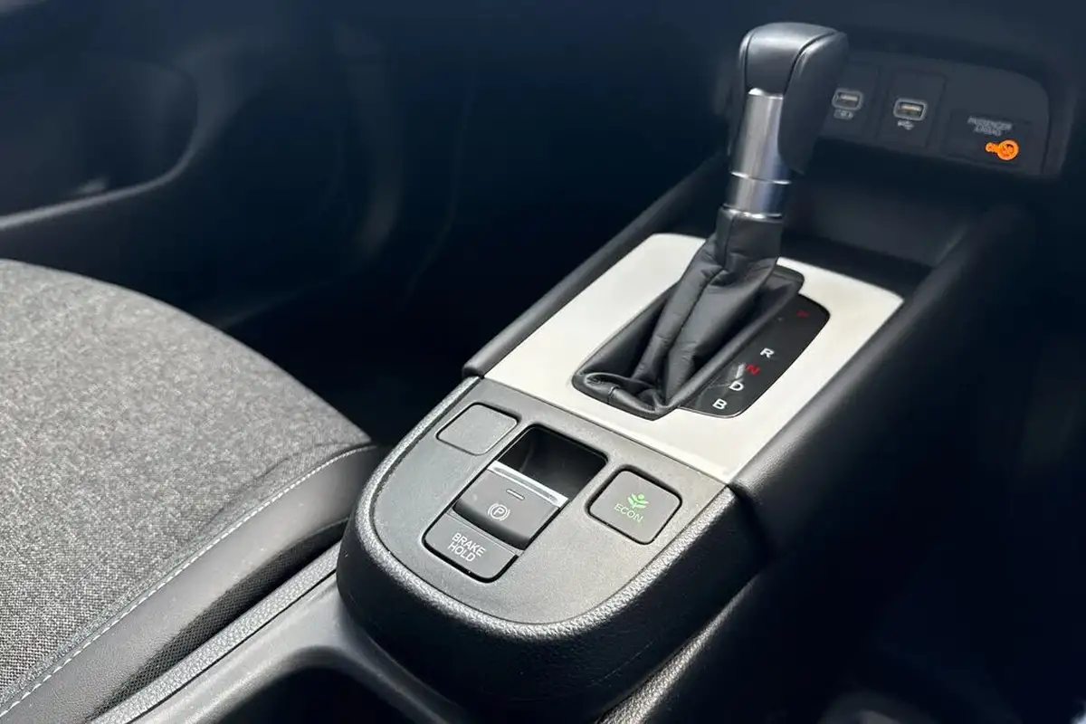 2022-honda-jazz-15-i-mmd-ex-107ps-big-21
