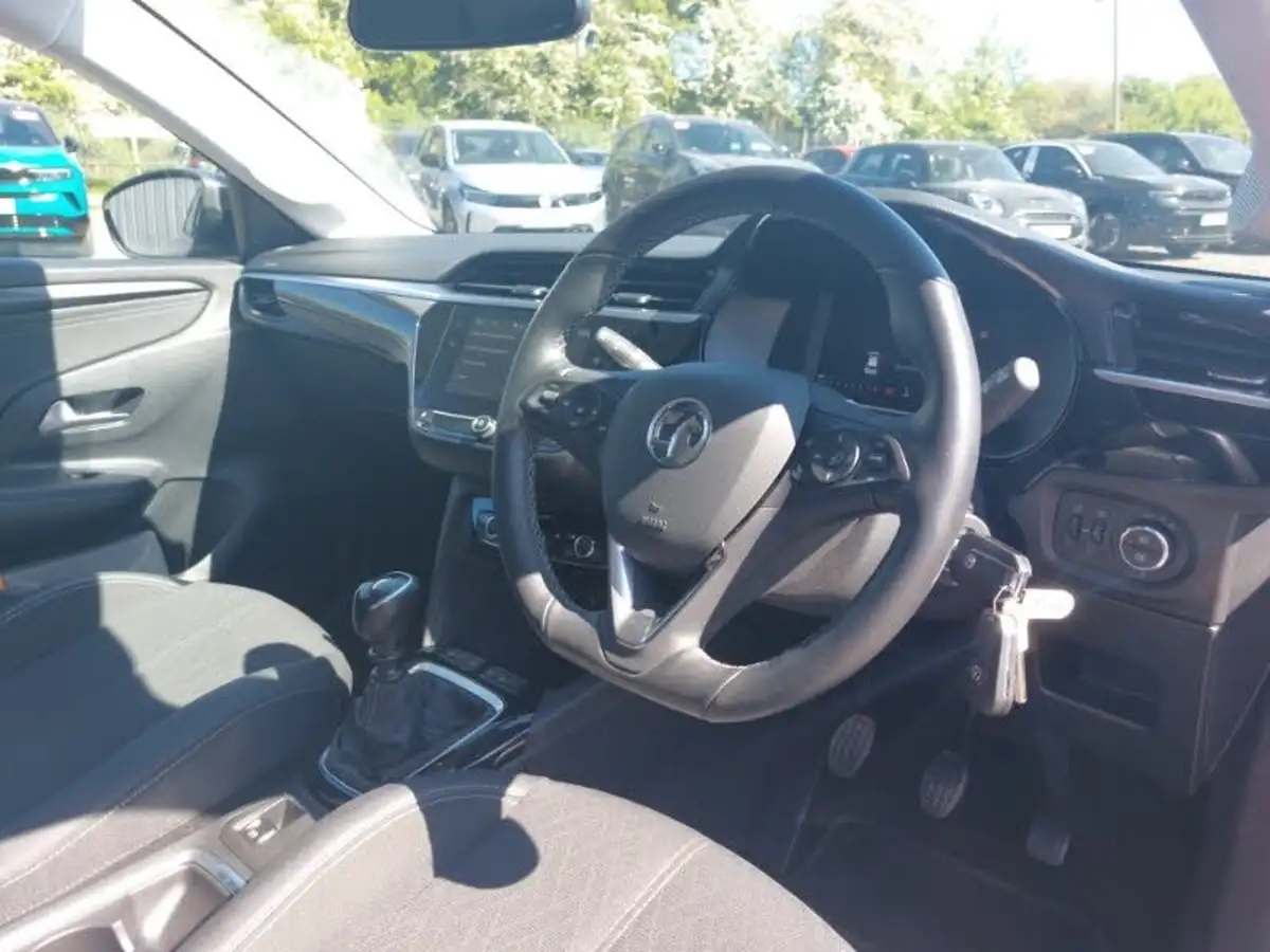 2022-vauxhall-corsa-12-turbo-elite-edition-big-17