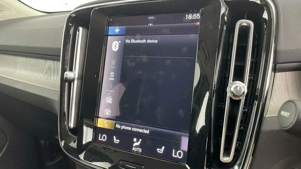 2022-volvo-xc40-15-t5-inscription-pro-big-12