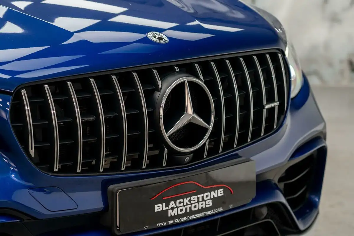 2018-mercedes-benz-glc-class-40-glc-amg-63-premiumss-coupe-4d-big-39
