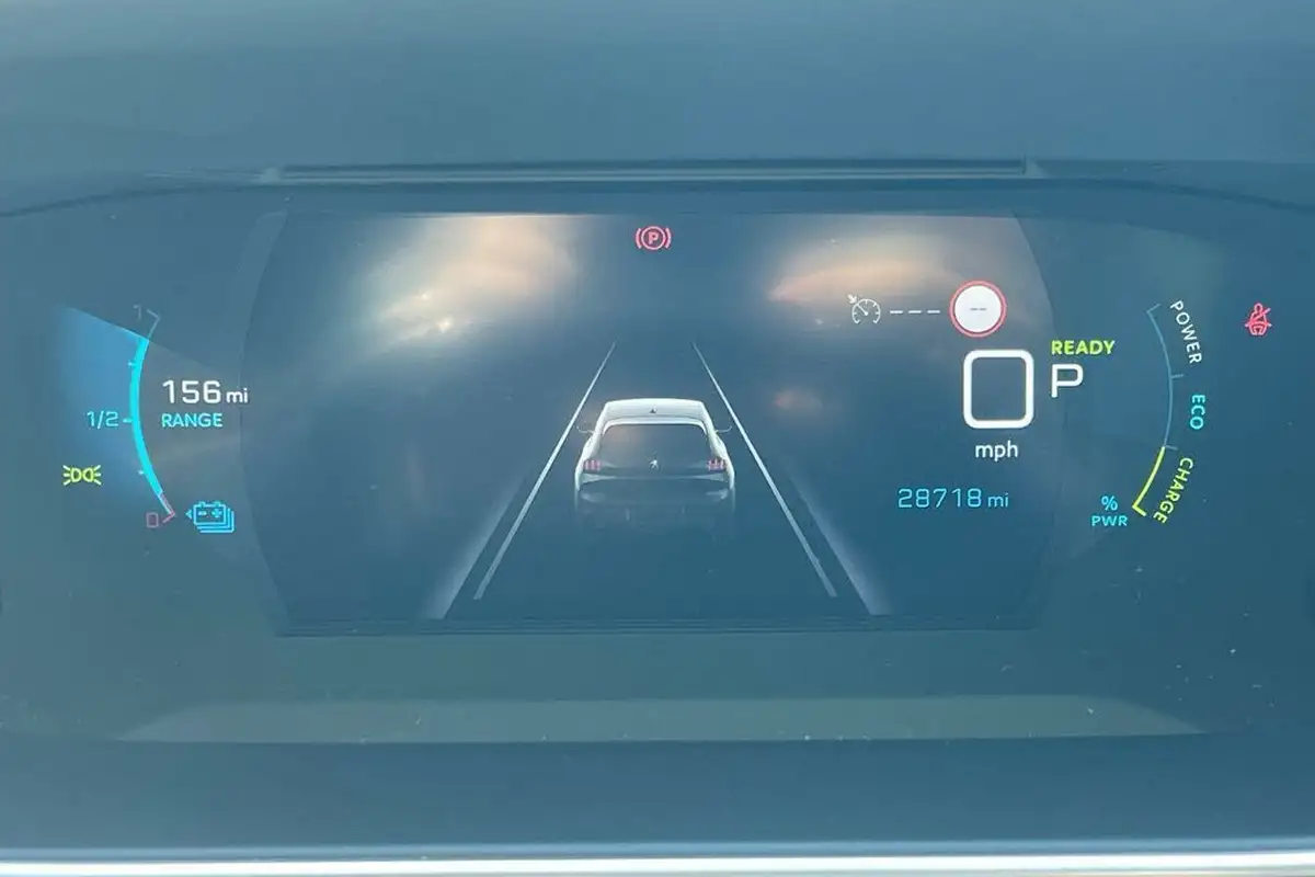 2021-peugeot-208-e-gt-50kwh-big-40