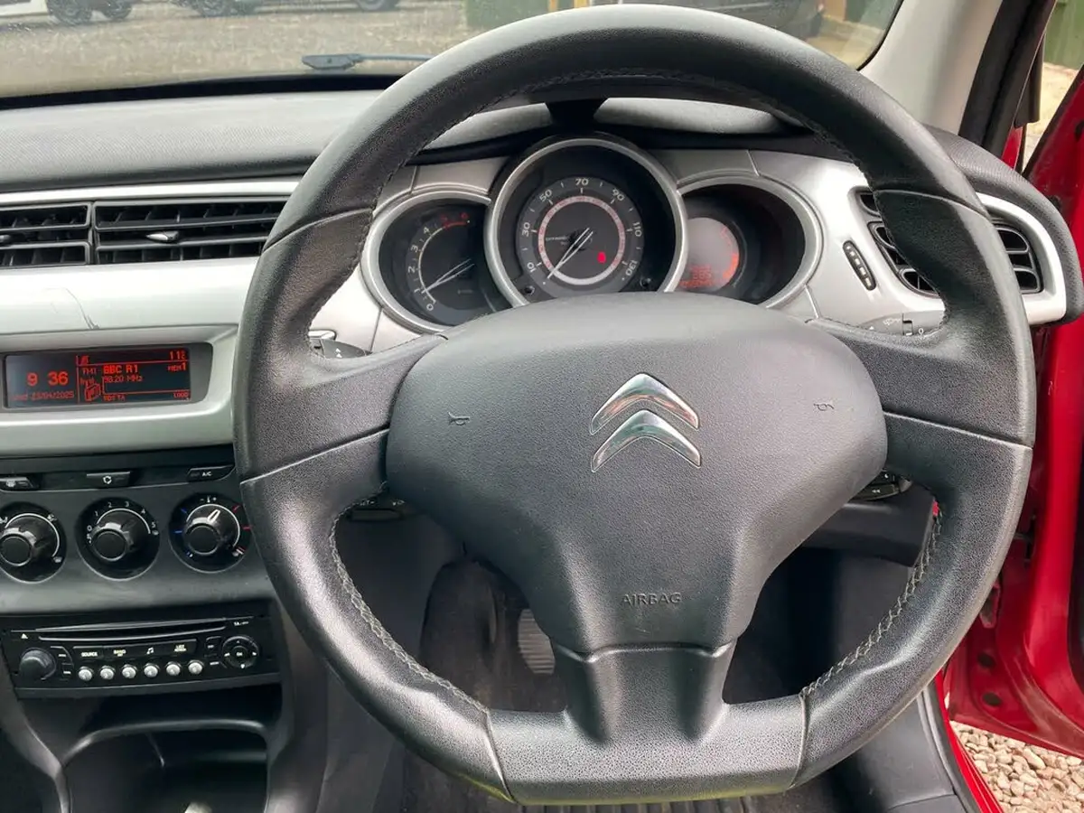 2010-citroen-c3-14td-vtr-big-34