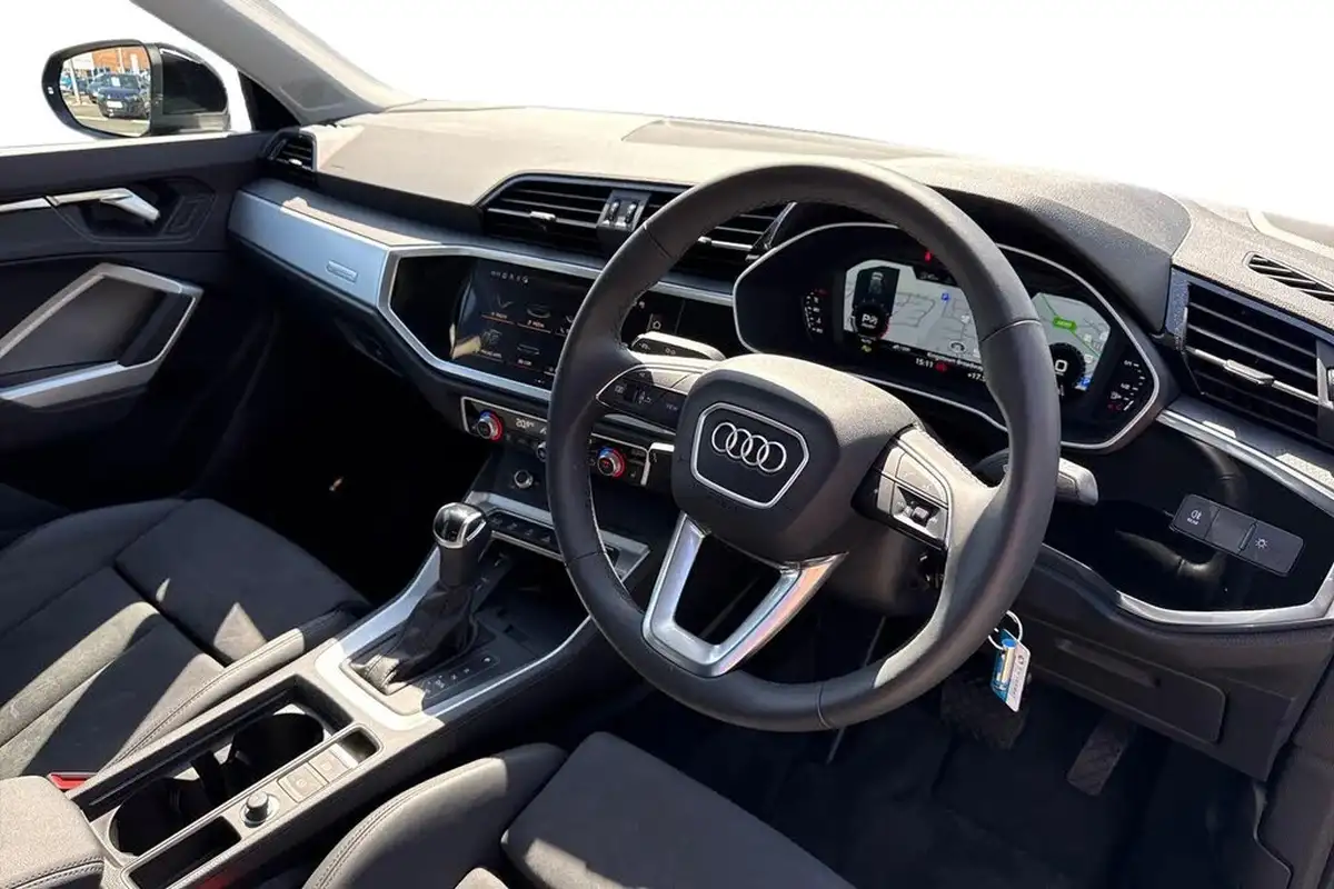 2024-audi-q3-15-35-tfsi-sport-station-wagon-s-tronic-big-13