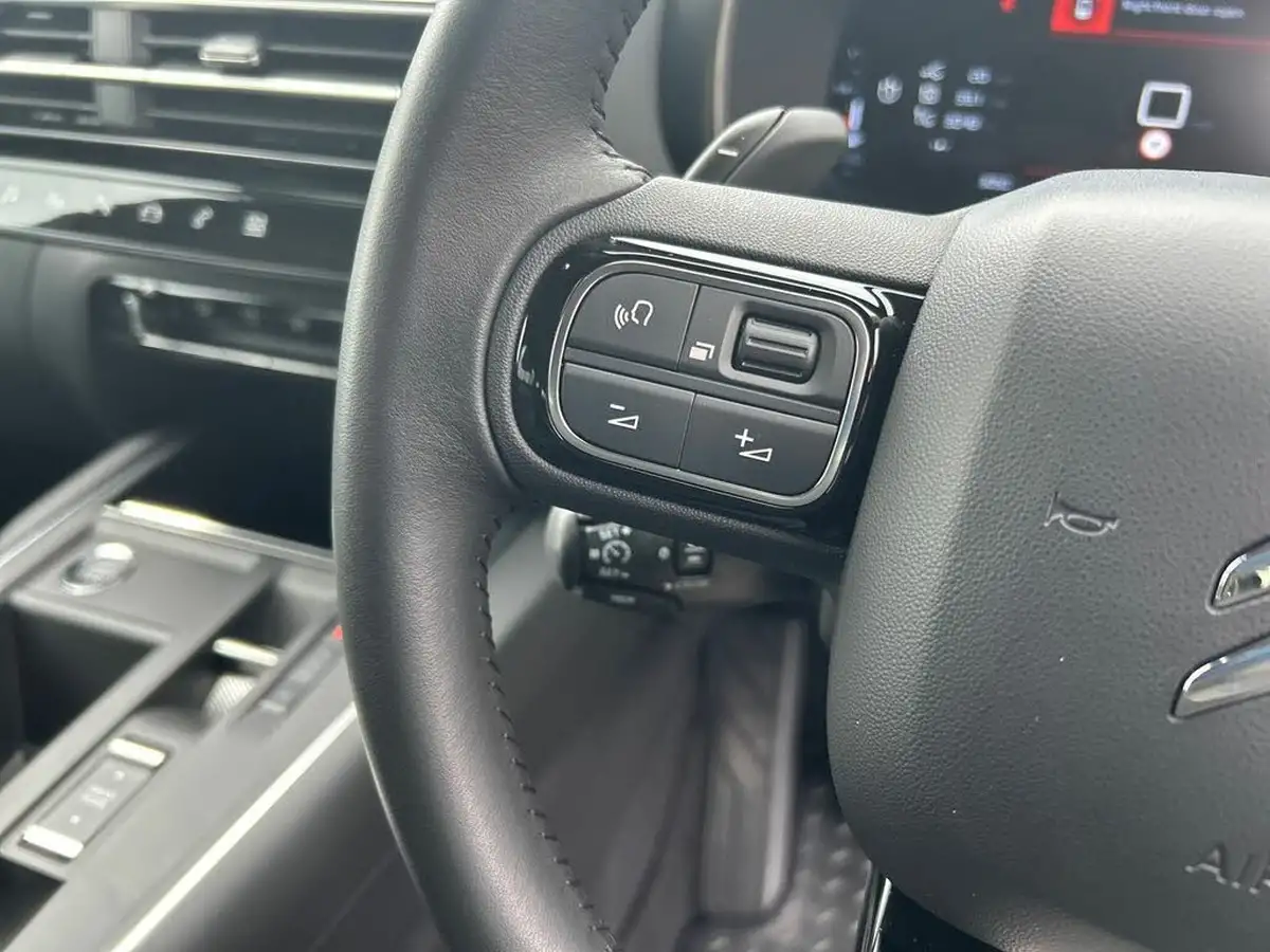 2024-citroen-c5-aircross-12-puretech-max-136ps-hybrid-e-dsc6-big-18