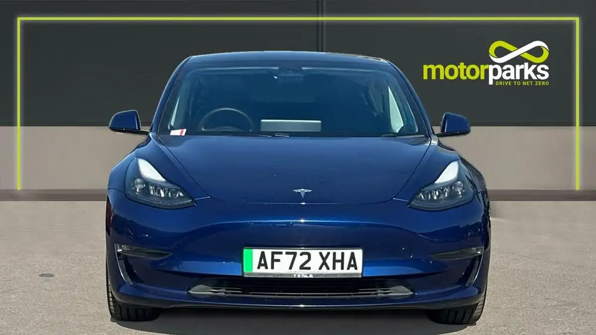 2022-tesla-model-3-e-long-range-big-7