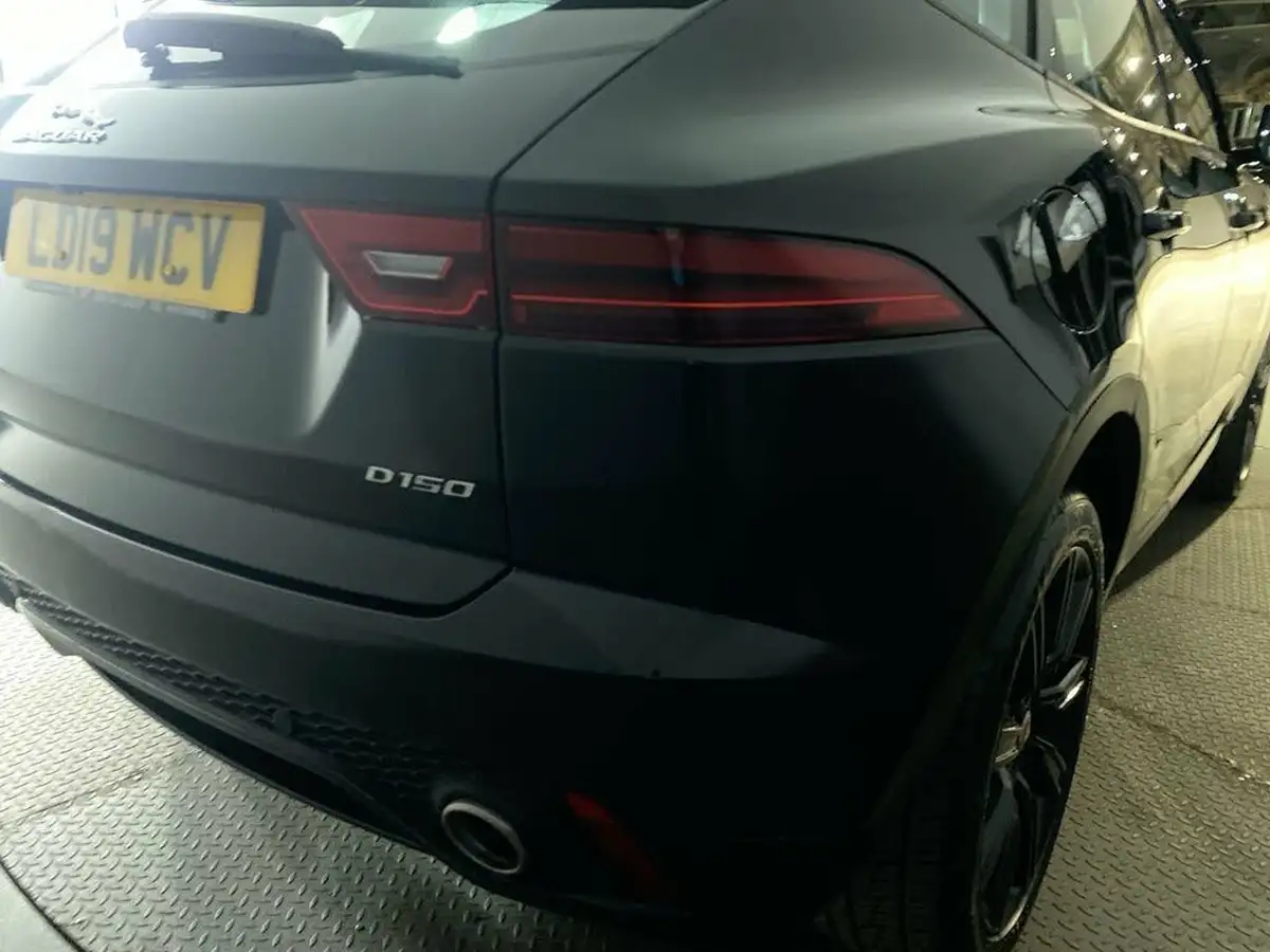 2019-jaguar-e-pace-20-i4d-r-dynamic-s-150ps-big-13