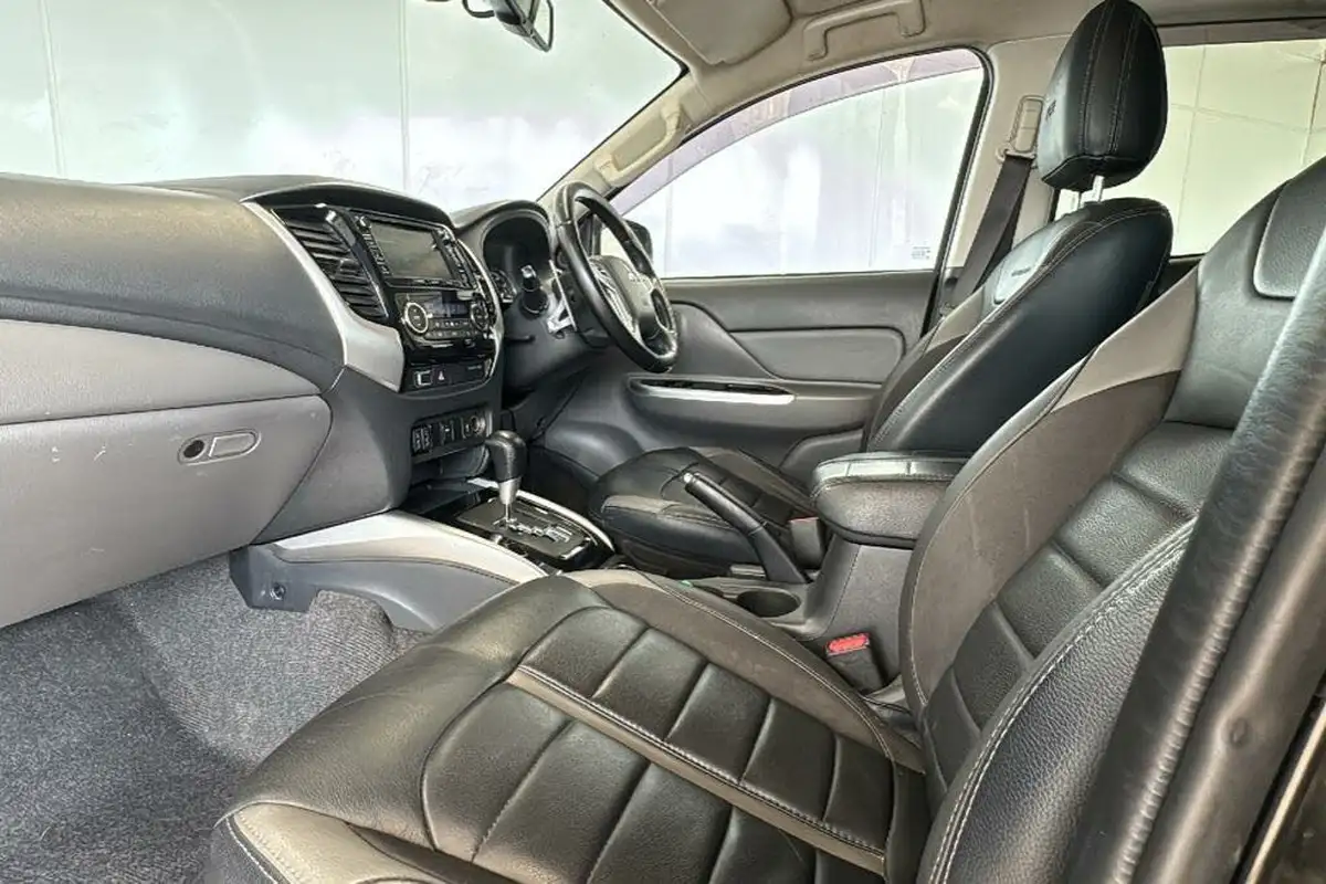 2017-mitsubishi-l200-24di-d-barbarian-svp-auto-big-22