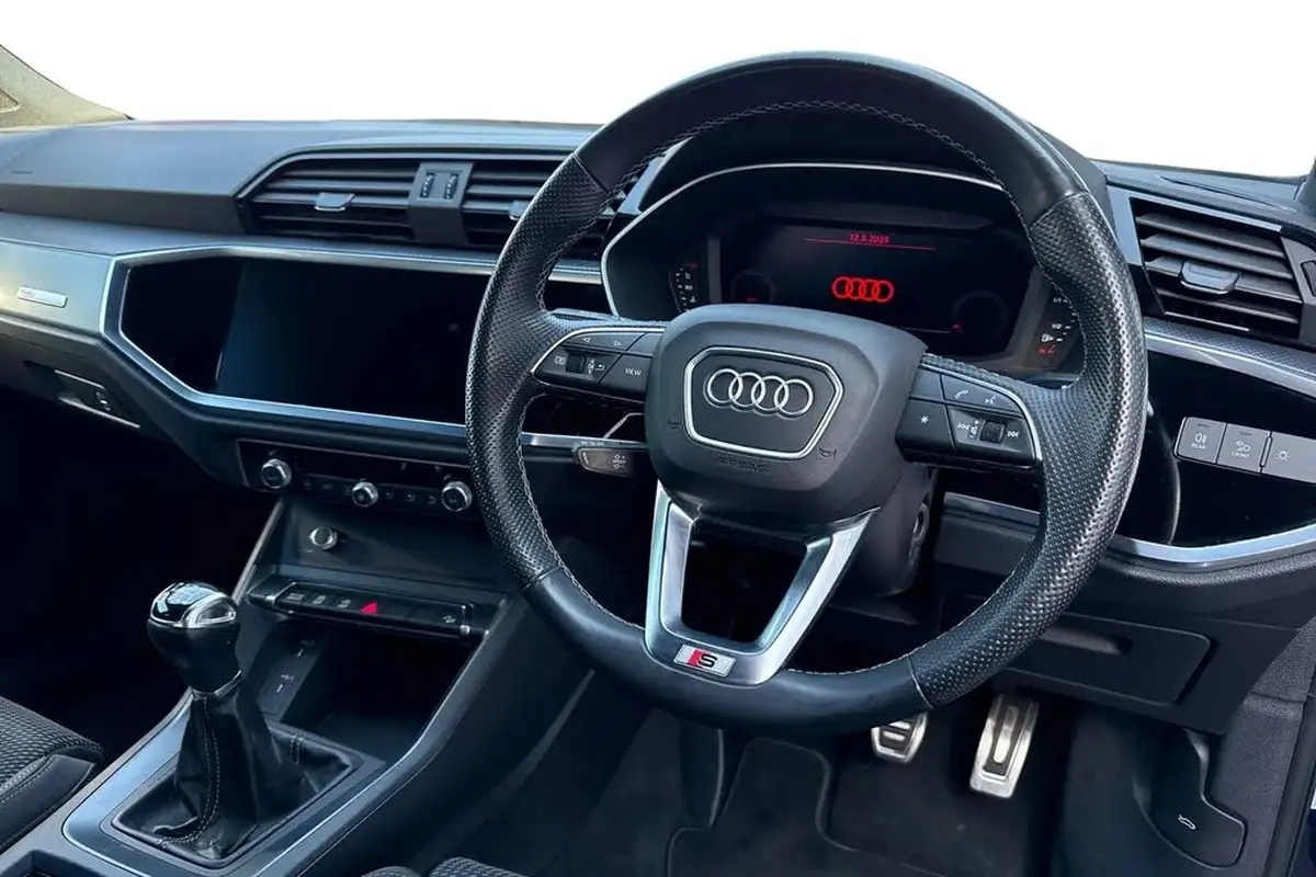 2021-audi-q3-15-35-tfsi-s-line-cod-station-wagon-big-17
