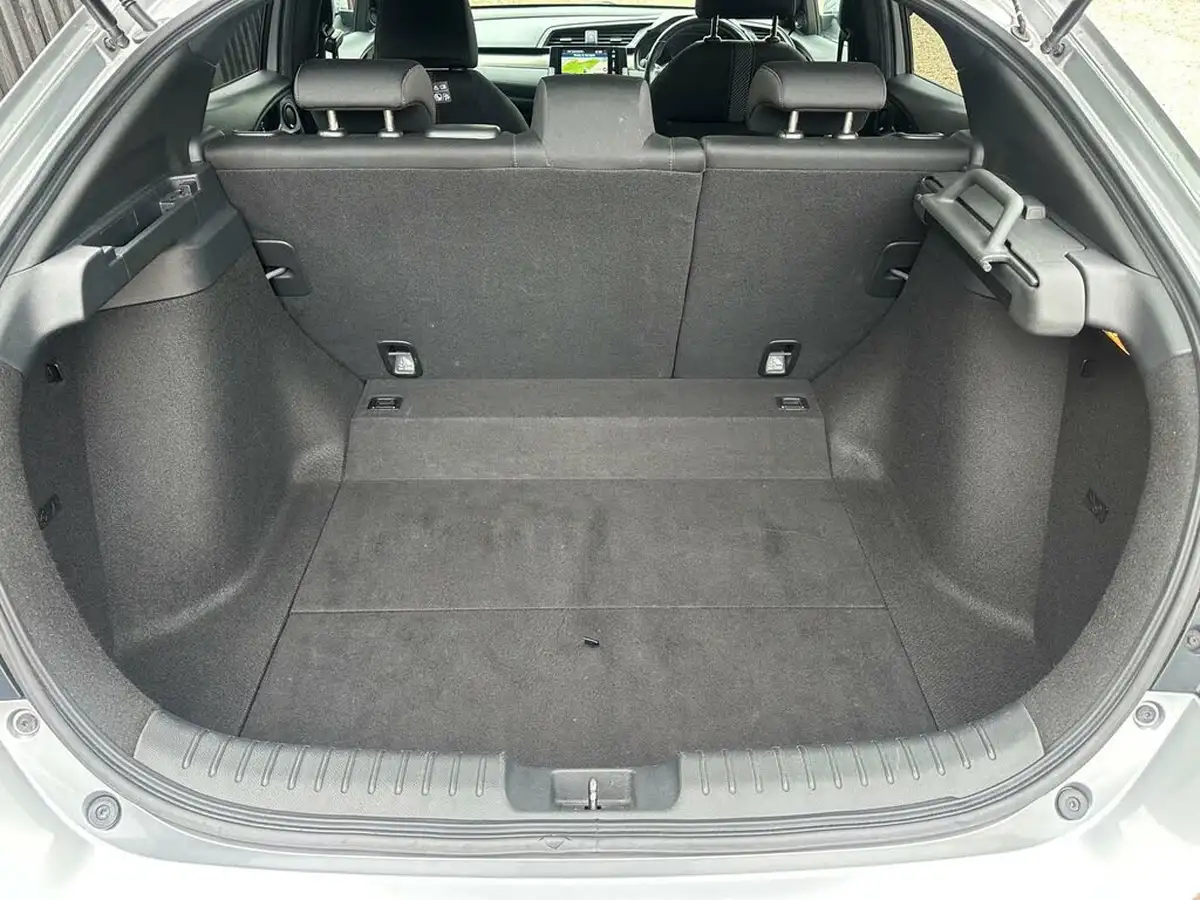2018-honda-civic-10-vtec-turbo-sr-129ps-hatchback-5d-big-7
